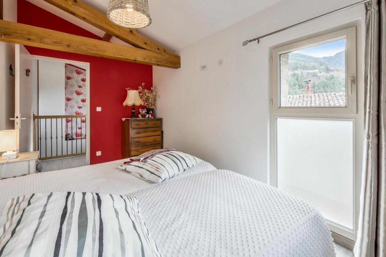 Maison Confortable Proche Du Parc National Du Mercantour. Holiday home